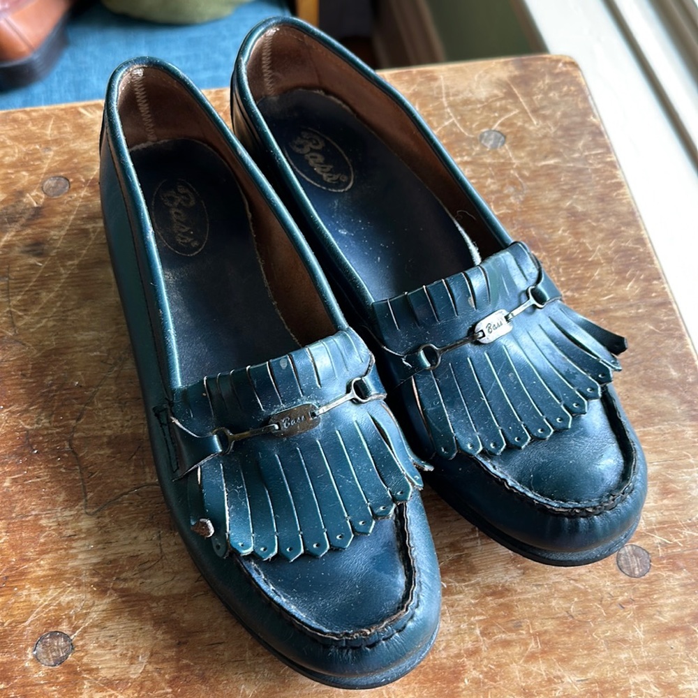 Vintage Kilty Blue Leather Bass Loafers